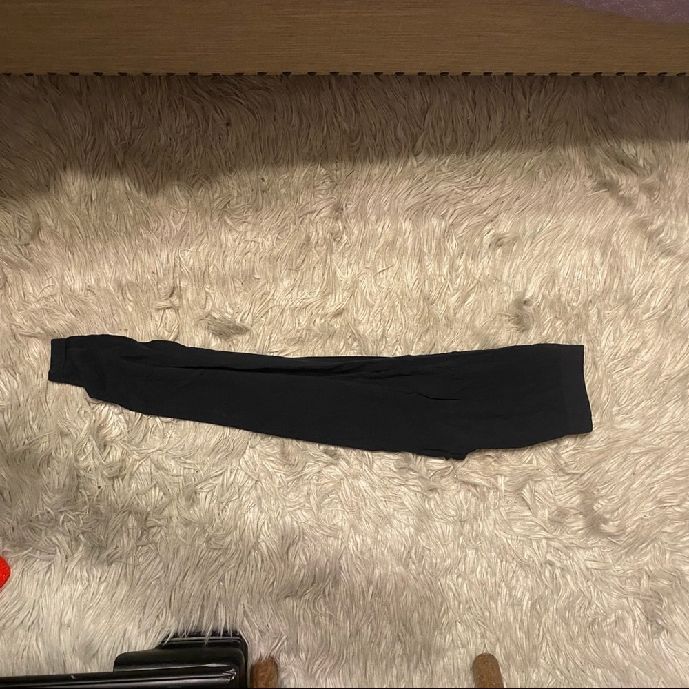 black leggings